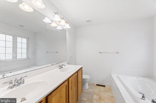 32617 Seaview Loop, Millsboro DE  19966-7132 exterior