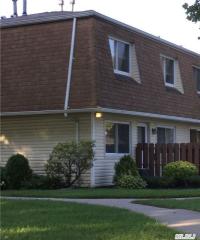 110 Storm Dr, Holtsville, NY 11742-1912