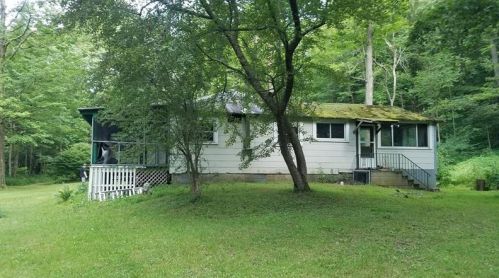 109 Usguys Ln, Latrobe PA  15650-2778 exterior