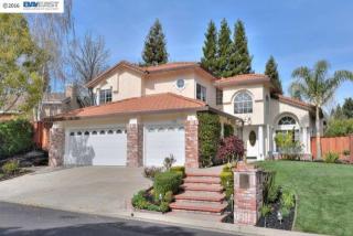 825 Feather River St, Danville, CA 94506-1217