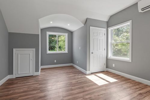 1 James St, Derry NH  03038-4525 exterior