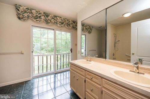 96 Steinmetz Rd, Collegeville PA  19473-1422 exterior