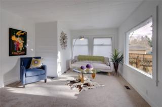 4922 Dawson St, Seattle WA  98106-1364 exterior