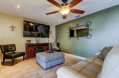 17606 Whistling Ln, Lutz FL  33549-5603 exterior