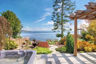 18914 Angeline Ave, Suquamish, WA 98392-9779