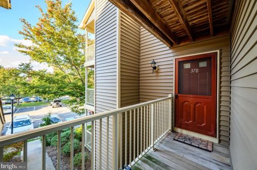 378 Carhart Ct, East Brunswick, NJ 08816-1864