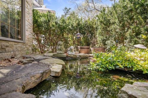 6654 Kinsman Rd, Pittsburgh, PA 15217-1311