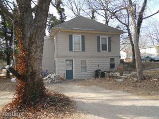 911 Claflin Rd, Manhattan KS  66502-4610 exterior