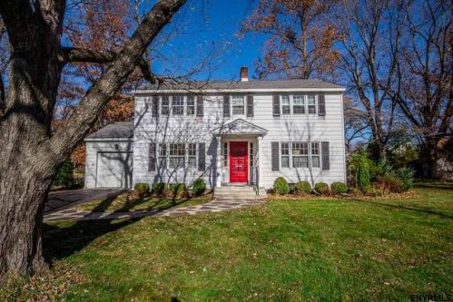 2159 Rankin Rd, Schenectady, NY 12309-4220