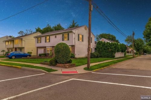 385 Oak Ave, Maywood, NJ 07607-1203