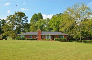 619 Hogan Rd, Nashville, TN 37220-1648