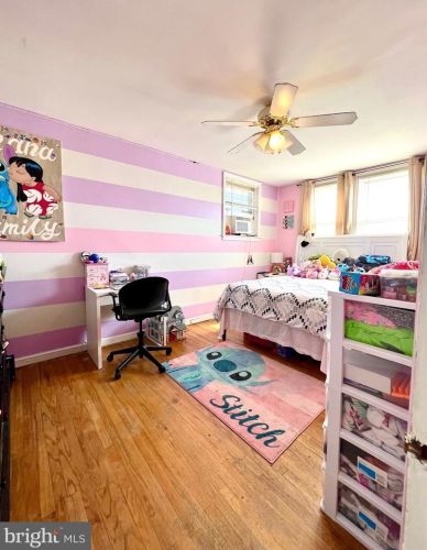 6339 Elmhurst St, Philadelphia PA 19111-5804 exterior