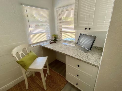 9681 Park Lake Dr, Pinellas Park FL  33782-3561 exterior