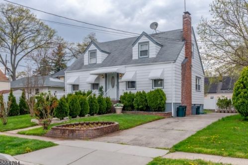 209 Hamilton St, Roselle, NJ 07203-1615