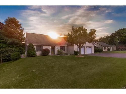 4353 2nd St, Walnutport, PA 18088