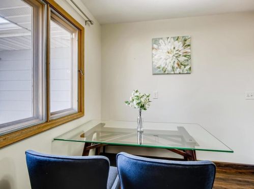 9525 Nicollet Ave, Minneapolis MN 55420-4408 exterior