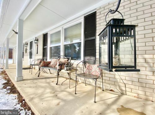 2229 Kingsridge Dr, Wilmington, DE 19810-2711