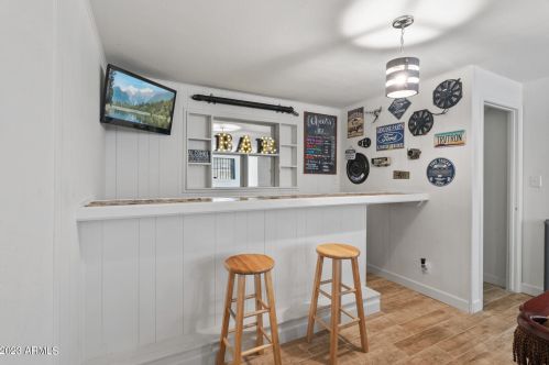 4427 Citrus Way, Glendale AZ 85305-2524 exterior