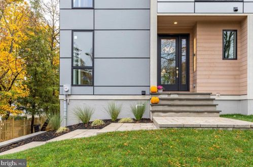 73 Maple St, Princeton NJ  08542-3849 exterior