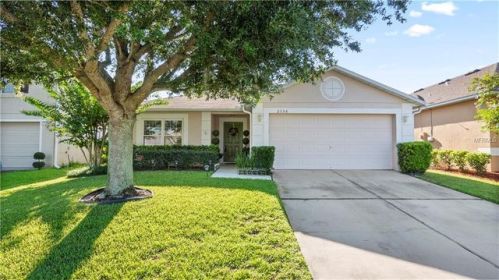 2336 Martins Run, Tavares, FL 32778-5182