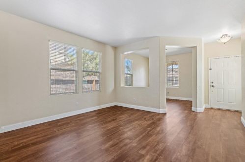 2228 Clock Tower Ct, Riverbank CA  95367-9427 exterior