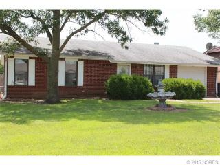 422 Aledo Dr, Bartlesville, OK 74003-1444
