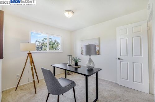 1549 Woodland Dr, West Pittsburg CA  94565-5633 exterior