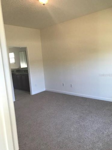 706 Pelican Ct, Kissimmee FL exterior