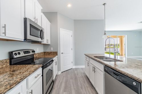 13408 Graham Yarden Dr, Riverview FL  33579-2390 exterior