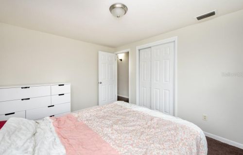 9741 Fowler Ave, Thonotosassa FL  33592-3415 exterior