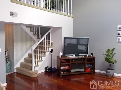 26 Front Ct, Old Bridge NJ  08857-1942 exterior