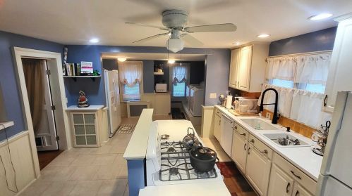 22 Ml Ave, Middletown NY  10940-5220 exterior