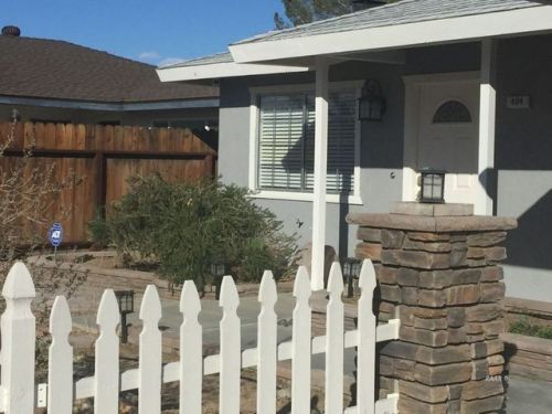 404 Valley St, Ridgecrest, CA 93555-4417