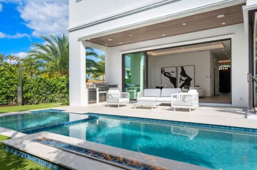 396 2nd St, Boca Raton FL  33432-4004 exterior