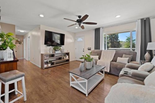 903 Jamacha Rd, El Cajon CA  92019-3203 exterior