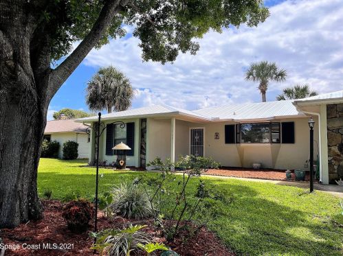 165 Delmar St, Sebastian, FL 32958-4017