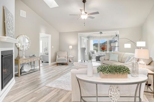 8324 107 Pl, Dyer IN  46373-8657 exterior