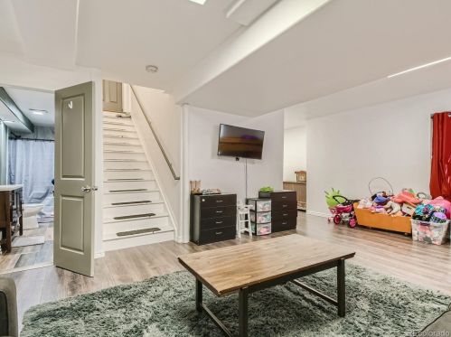 135 Apache Plume St, Denver CO 80601-5365 exterior