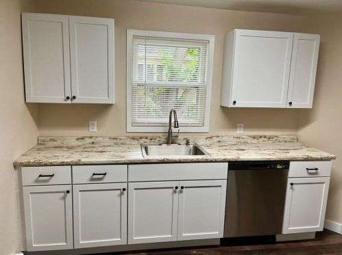 524 Cedar St, Eau Claire, WI 54729-1636