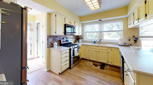 739 Henderson Rd, Lumberton Township NJ  08048-4613 exterior