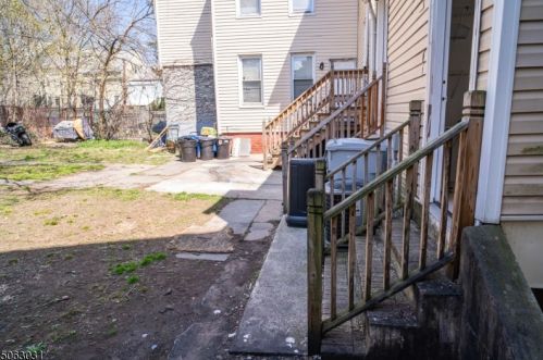 19 Hopper St, Paterson NJ  07508-2037 exterior