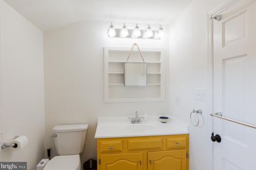 2037 Stone Mill Rd, Lancaster PA  17603-6053 exterior