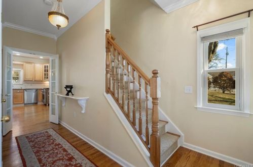 47 Washington Ave, Crotonville NY  10562-5520 exterior