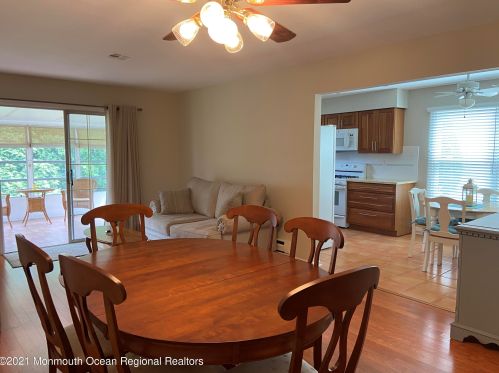 10 Dartmoor Rd, Bricktown NJ  08724-2057 exterior