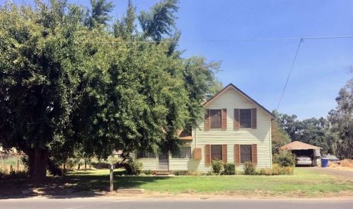 6718 De Woody Ave, Laton, CA 93242-9511