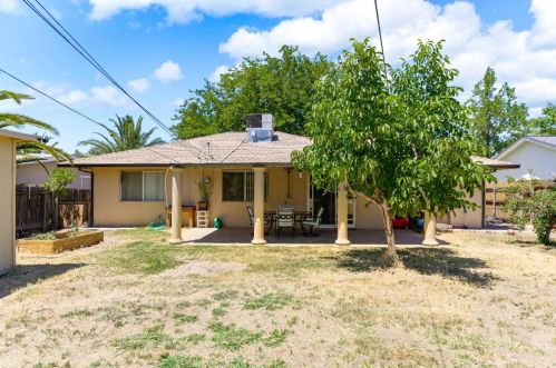 3724 Lankershim Way, North Highlands CA  exterior