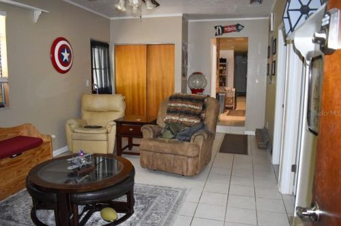 820 Crenshaw Lake Rd, Lutz FL  33548-8129 exterior