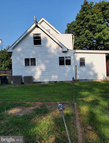 204 Truitt Ave, Slaughter Beach, DE 19963-1151