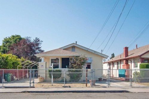 1245 104th Ave, Oakland, CA 94603-3116