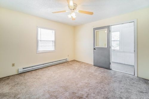 13 Grn St, Waterbury CT  06708-3538 exterior